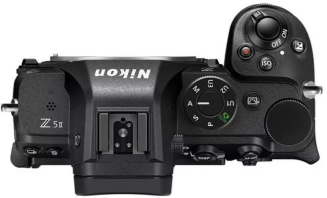 Appareil photo hybride Nikon Z5II BOITIER NU dessus