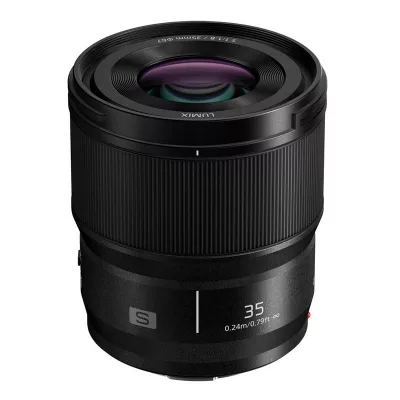PANASONIC-Objectif-Lumix-S-35mm-f-1-8