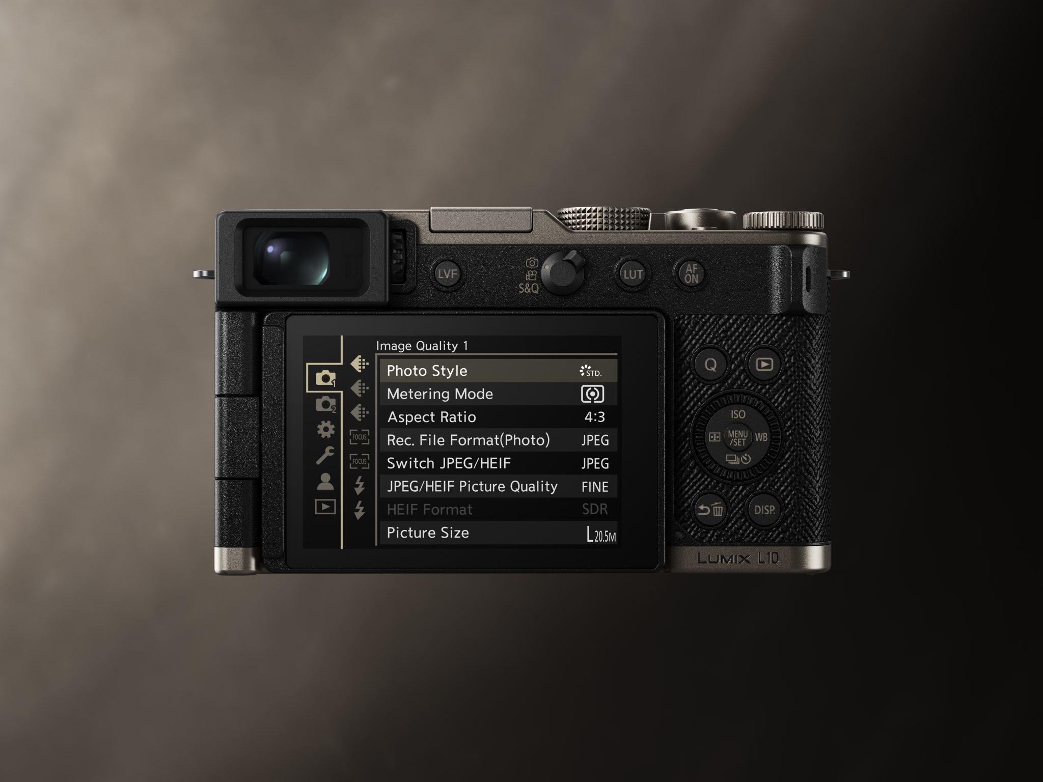 Panasonic Lumix L10 : zoom Leica, capteur 4/3 et LUT temps réel dans un compact de voyage