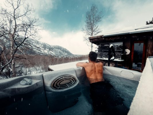Trouver un hébergement à la montagne avec hammam, jacuzzi, sauna ou piscine